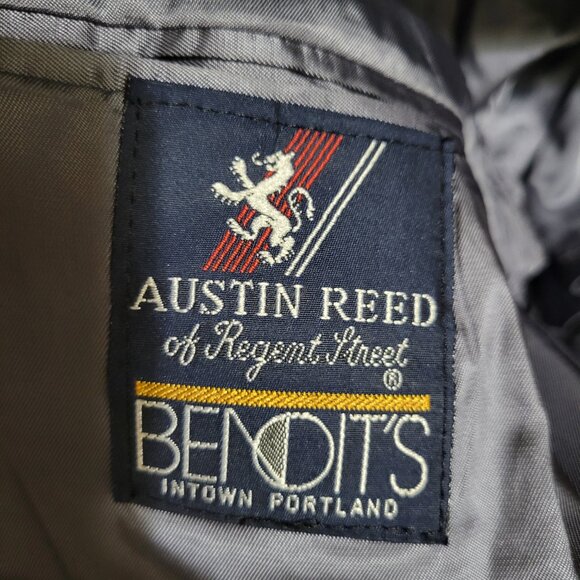 Austin Reed of Regent Park wool colored pinstripe jacket with stamp detail.  Uni - Picture 6 of 6